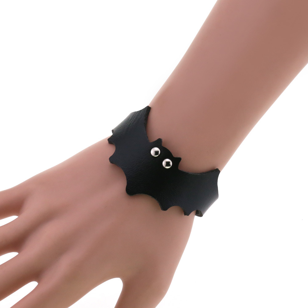 펑크 블랙 박쥐 PU 가죽 팔찌 여성 남성 힙합 팔찌  - Men'S Accessories Trends 2025 리뷰 및 가격