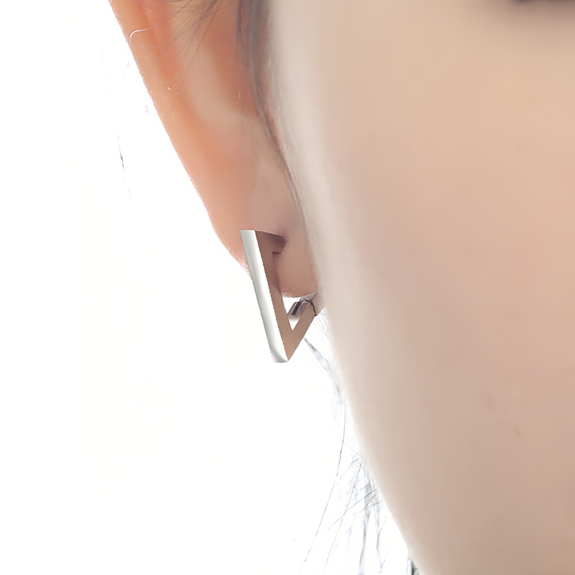광택 삼각형 기하학 스테인리스 스틸 남녀 공용 스터드  - Men'S Accessories Trends 2025 리뷰 및 가격